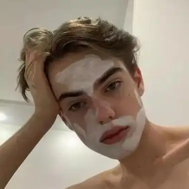 6686体育银牌作者Aria