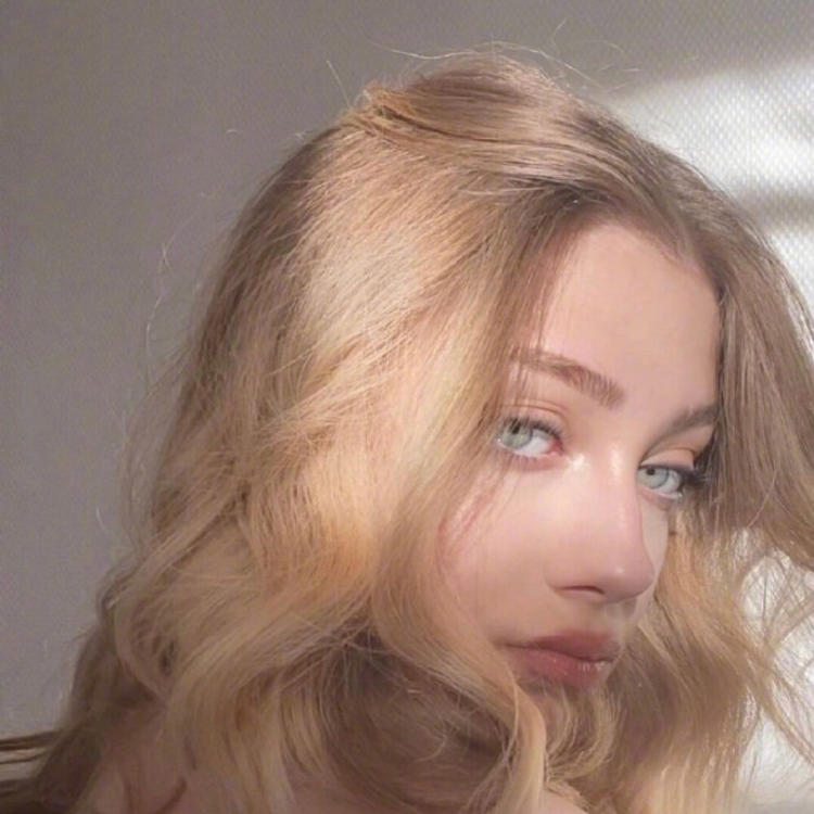 6686体育铜牌作者Bonnie