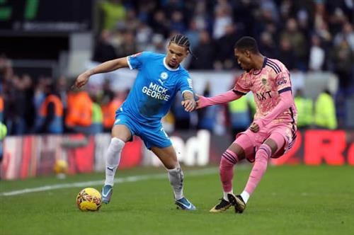 彼得伯勒联 vs 利兹联