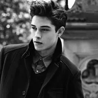 6686体育金牌作者Claire