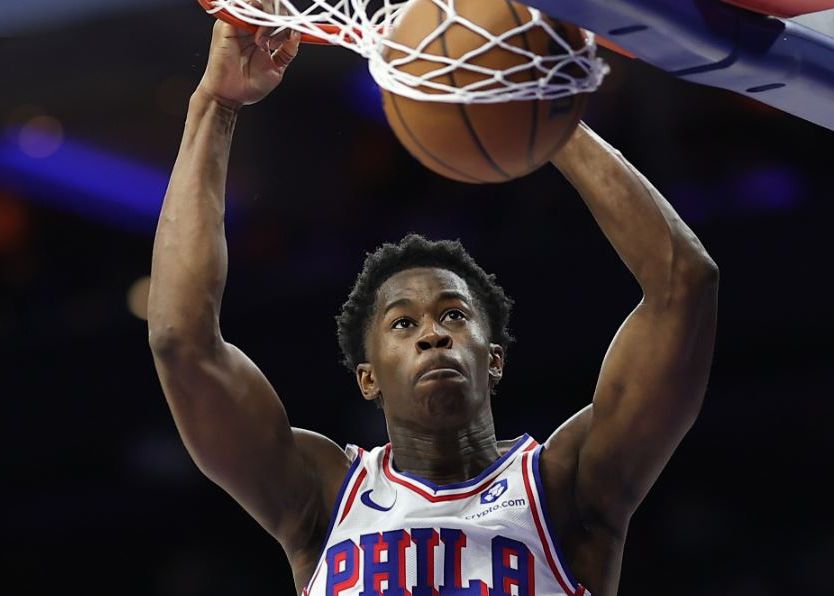 撞上新队员墙？埃奇库姆14中3仅得7分&赛季首次未上双