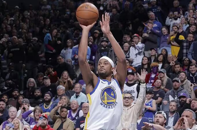 双双空砍赛季新高！理查德15中10拿到30分，穆迪28分