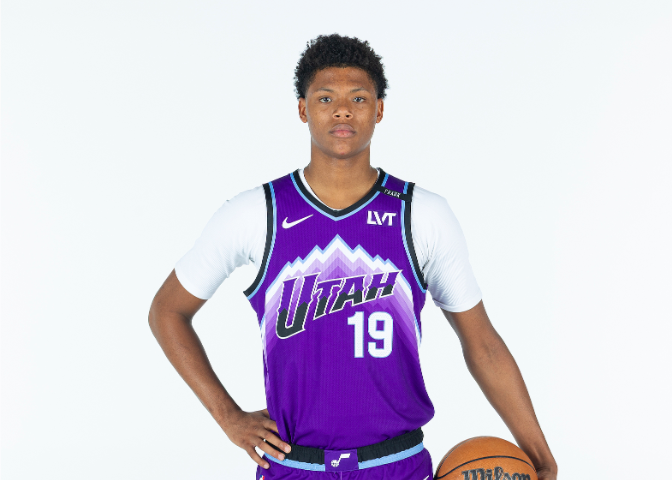 生涯新高！埃斯·贝利先发出战砍下20分带队取胜