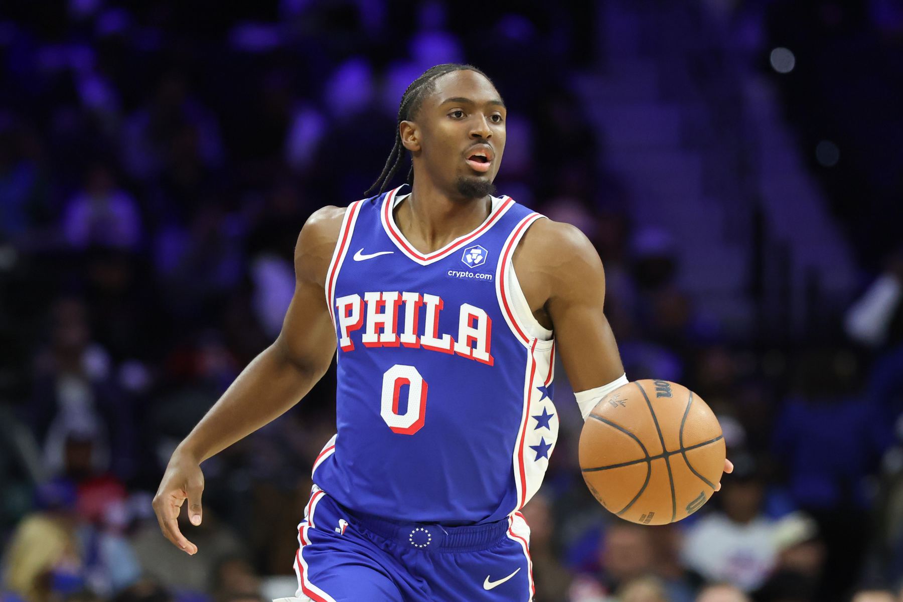 得分不易！马克西半场13中4拿12分，埃奇库姆13分